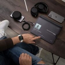 Mobiles, Laptops & Wearables